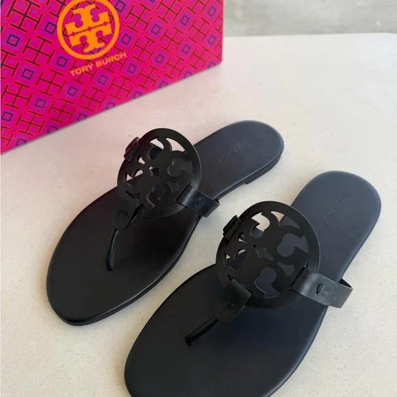NIB TORY BURCH MILLER SOFT SANDAL  LEATHER PERFECT BLACK  WOMEN SIZE 9 - Picture 3 of 16